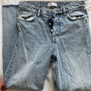 Zara size 4 straight leg light wash denim